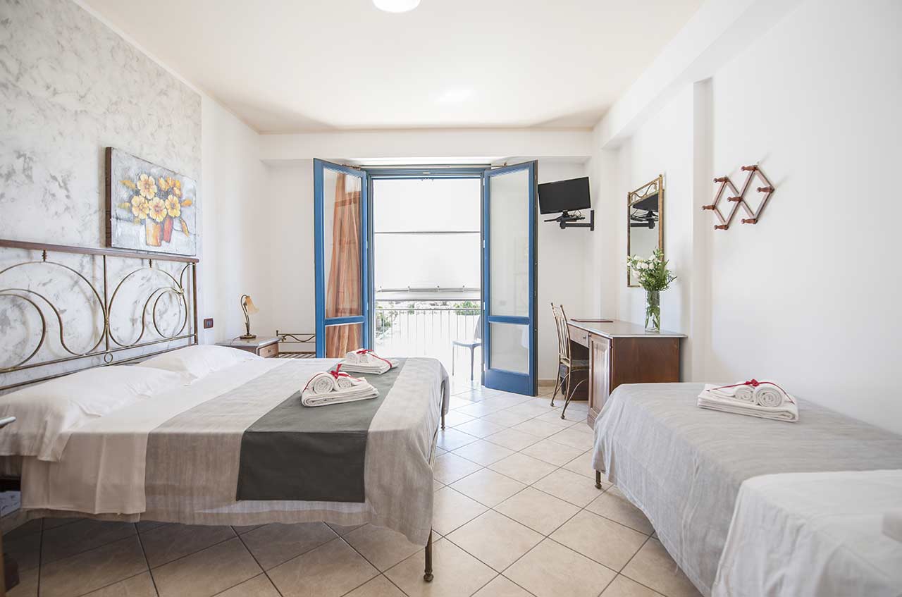 Camera superior con balconcino o terrazzo, Hotel Altamarea San Vito Lo Capo